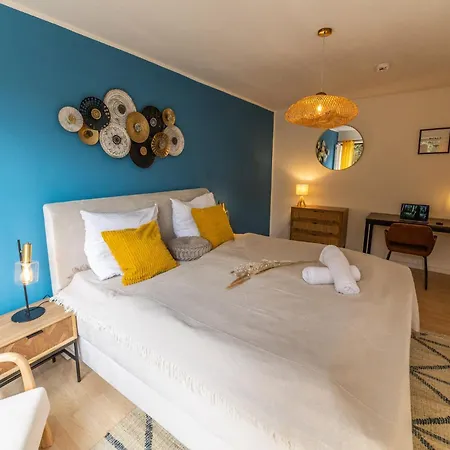 Mosel Lounge Pool Table Football Table Garden Terrace * Лайвен