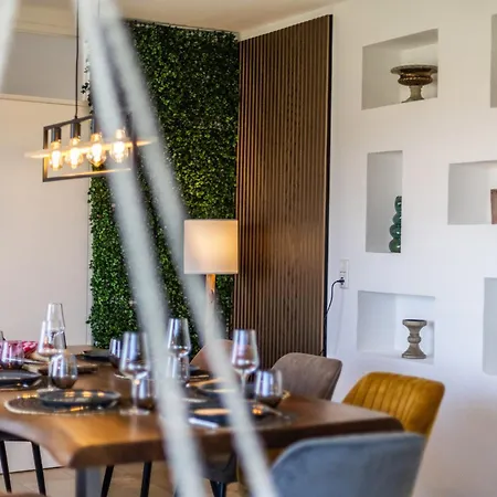 Апартаменты Mosel Lounge Pool Table Football Table Garden Terrace Лайвен