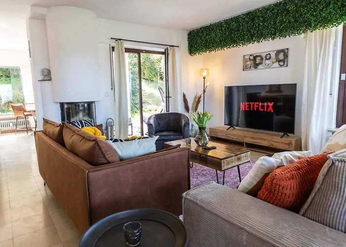 Mosel Lounge Pool Table Football Table Garden Terrace Apartament Leiwen